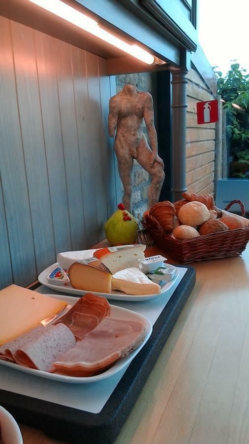 Ateljee Devlaux Bed and Breakfast Veurne Exteriör bild